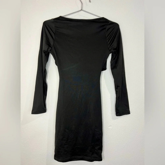 🆕 Black Long Sleeve Wrap Front Dress with Waist Peak a boo - Picture 5 of 5